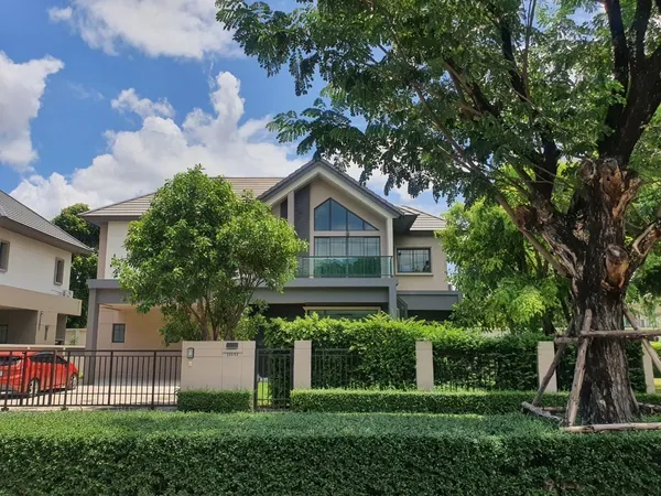 ขาย!! บ้านเดี่ยว 100ตร.วา Bangkok Boulevard รังสิต-คลอง4
ติดถนนรังสิต-นครนายก